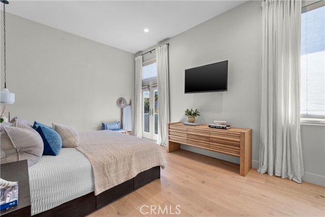 2716 Highland Avenue, Manhattan Beach, California 90266, 3 Bedrooms Bedrooms, ,2 BathroomsBathrooms,Residential,For Sale,Highland,SB25214267