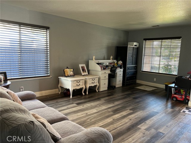 Detail Gallery Image 11 of 52 For 721 Heron Dr, Los Banos,  CA 93635 - 4 Beds | 2/1 Baths