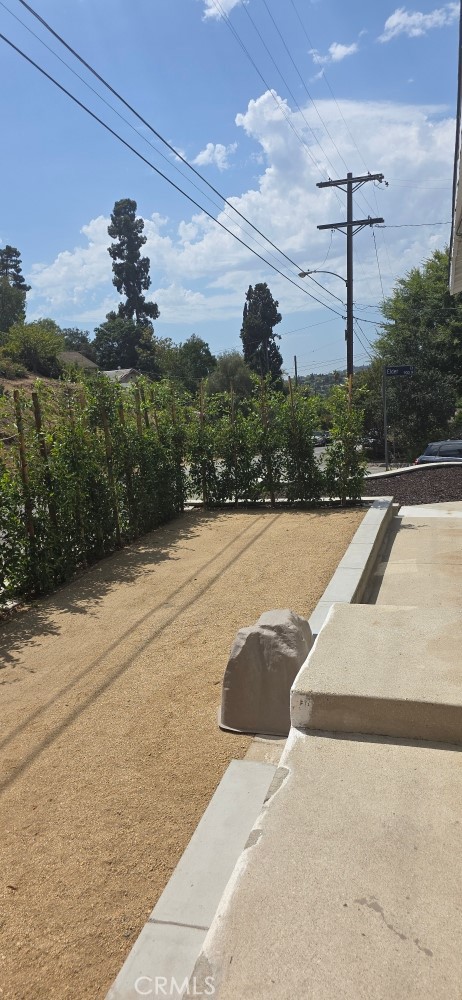 Detail Gallery Image 6 of 8 For 900 Elder Ct, Los Angeles,  CA 90042 - 1 Beds | 1 Baths