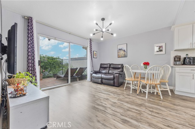 15689 Ladera Vista Drive, Chino Hills CA: https://media.crmls.org/medias/a8fe92f6-87b7-4ae0-8577-f7fd4d69b97b.jpg