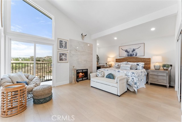 3208 Calle Grande, San Clemente CA: https://media.crmls.org/medias/a8feb7be-74ed-4825-b185-dd496ee7bded.jpg
