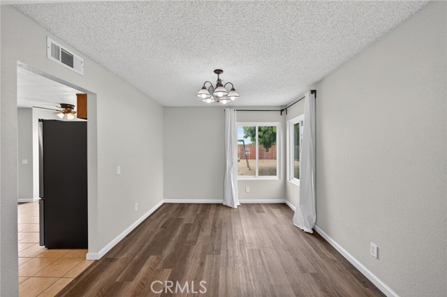 Image 11 of 68 For 22425 Shore View Court