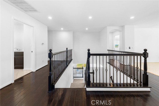 14261 Settlers Ridge Court, Eastvale CA: https://media.crmls.org/medias/a8feff20-2551-4281-be41-88f1f6931808.jpg