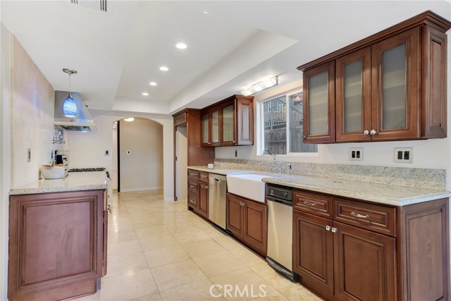 Detail Gallery Image 15 of 46 For 22781 Macfarlane Dr, Woodland Hills,  CA 91364 - 3 Beds | 3/1 Baths