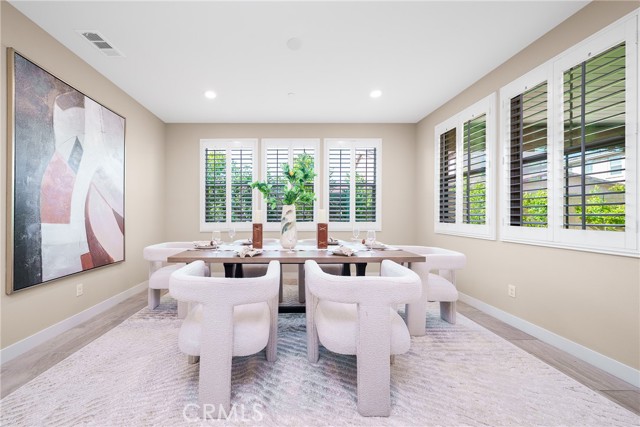 Detail Gallery Image 4 of 11 For 111 Spoke, Irvine,  CA 92618 - 5 Beds | 5/1 Baths