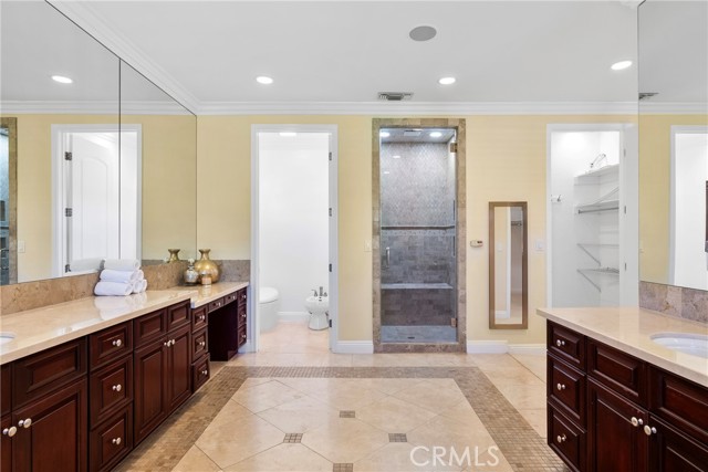 Detail Gallery Image 20 of 39 For 4818 Lemona Ave, Sherman Oaks,  CA 91403 - 5 Beds | 6 Baths