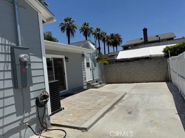 224 W Cypress Avenue, Monrovia CA: https://media.crmls.org/medias/a9001ef3-024b-4bd9-8e7d-b3ed526fff8b.jpg