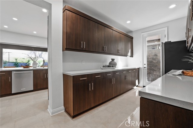 Detail Gallery Image 23 of 65 For 5567 Heritage Oak Dr, Lake Forest,  CA 92679 - 4 Beds | 3/1 Baths