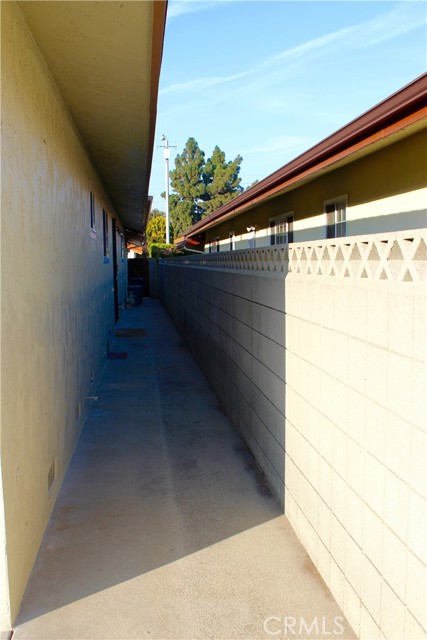 Detail Gallery Image 27 of 33 For 1556 23rd St, Manhattan Beach,  CA 90266 - 3 Beds | 2 Baths