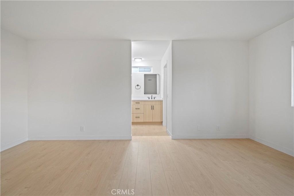 MLS #CV25265657 image #14