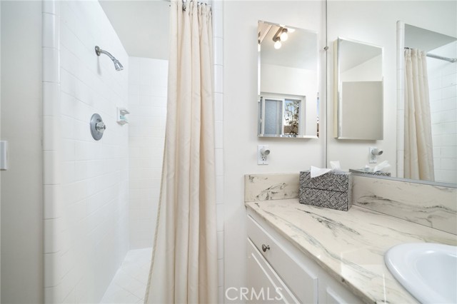 Detail Gallery Image 24 of 39 For 143 W Monterrey Dr, Claremont,  CA 91711 - 4 Beds | 2 Baths