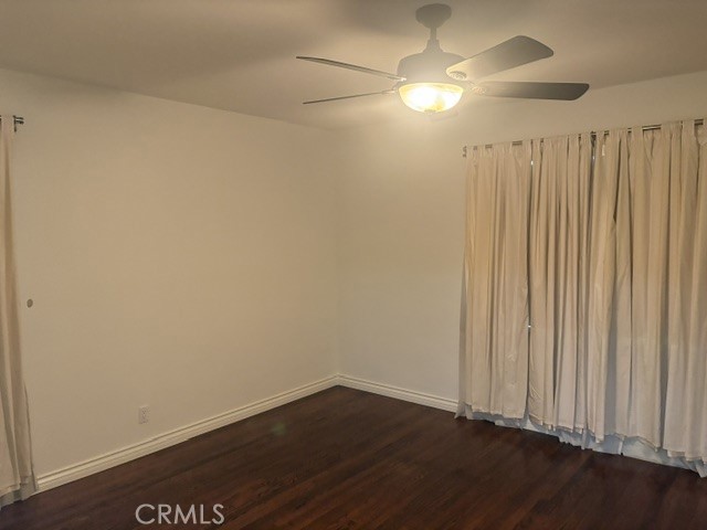 6419 Firmament Avenue photo 11