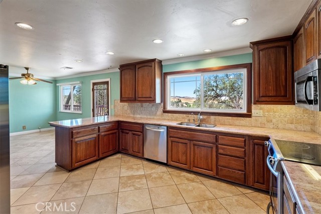 75463 Ranchita Avenue, San Miguel CA: https://media.crmls.org/medias/a9034d9a-bd20-4b5d-b082-c9e175b1c4a2.jpg