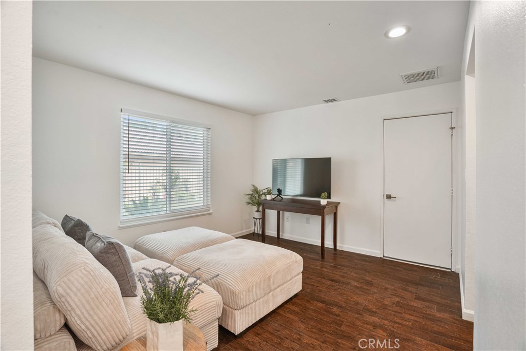 MLS #SR25269406 image #9