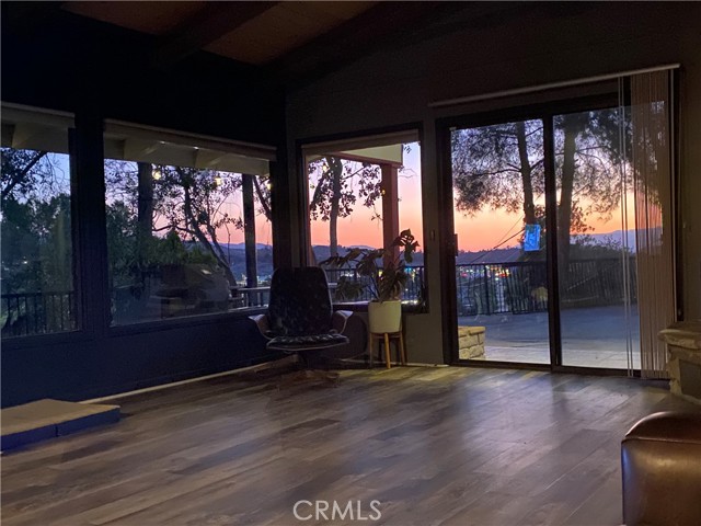27424 Homyr Place, Canyon Country CA: https://media.crmls.org/medias/a904ca2f-2fe9-433e-bb89-375e9f2ac8fc.jpg