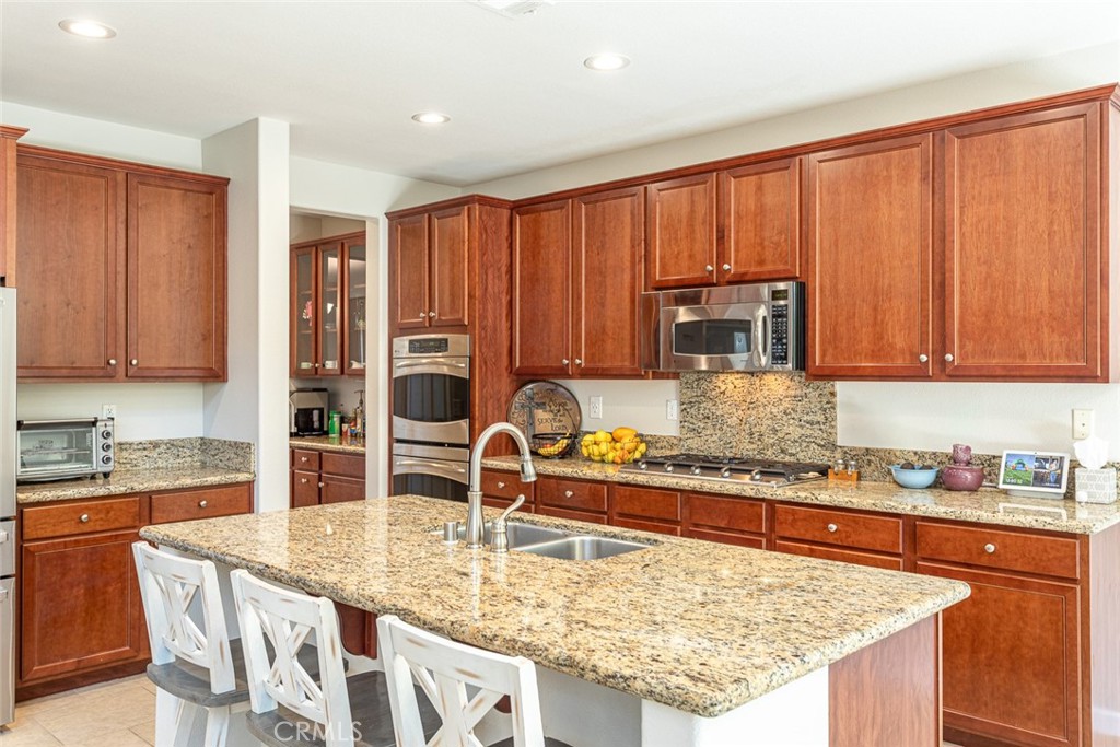 MLS #OC25135935 img 16