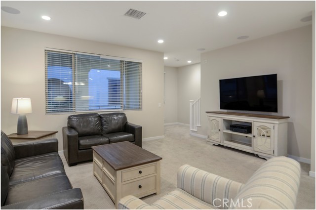 Detail Gallery Image 17 of 41 For 21406 Dahlia Ct, Trabuco Canyon,  CA 92679 - 4 Beds | 3/1 Baths