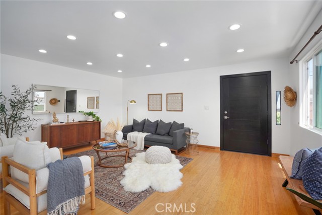 1629 Ford Avenue, Redondo Beach, California 90278, 4 Bedrooms Bedrooms, ,2 BathroomsBathrooms,Residential,Sold,Ford,SB22080677
