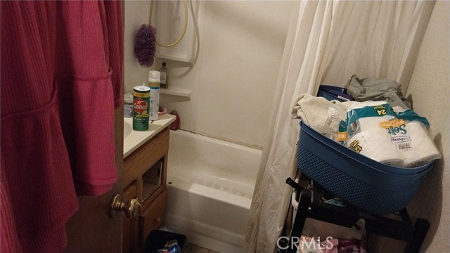 982 E Barnard Street, Blythe CA: https://media.crmls.org/medias/a905d81f-c70b-47f4-800b-b41ecb951d9a.jpg