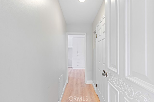 13405 Tiara Street, Valley Glen CA: https://media.crmls.org/medias/a906acf1-fbc1-449d-b73b-79129eb3f5eb.jpg