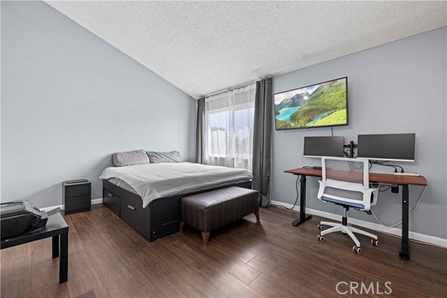 Detail Gallery Image 13 of 31 For 9158 Van Nuys Bld #8,  Panorama City,  CA 91402 - 2 Beds | 3 Baths