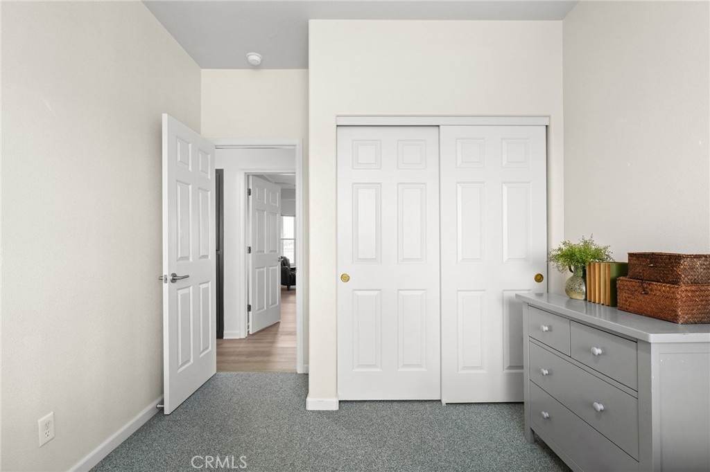 https://media.crmls.org/medias/a908e8ca-eb58-4086-a172-99b049ac380b.jpg?preset=X-Large