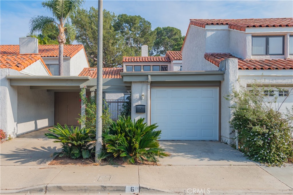 6 Coral Tree Lane