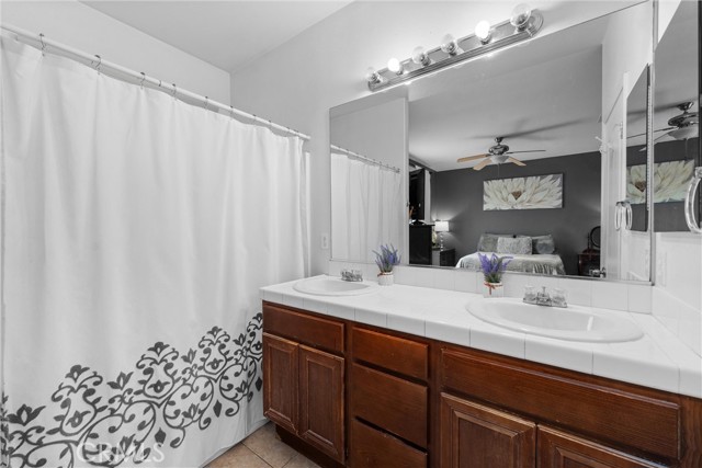 809 Early Dawn Way, San Jacinto CA: https://media.crmls.org/medias/a909109d-a0e0-42cf-bb9a-c66fd0d7b6d4.jpg