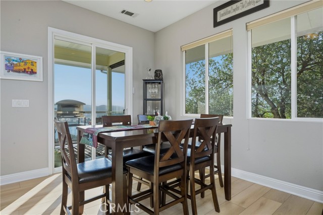 Image 13 of 72 For 18530 Glenwood Rd.