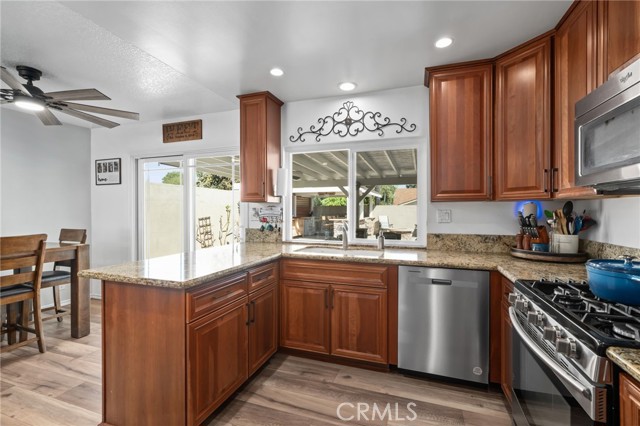 Detail Gallery Image 10 of 35 For 1417 S Magnolia, Ontario,  CA 91762 - 3 Beds | 2 Baths