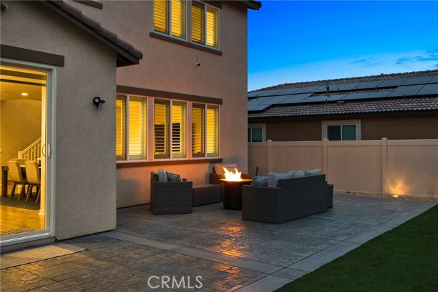 Detail Gallery Image 3 of 31 For 31014 Avenida Ramblas, Highland,  CA 92346 - 4 Beds | 3 Baths