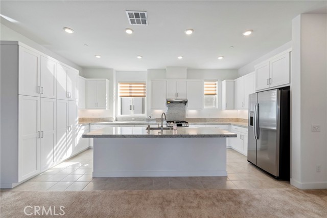 398 Merit, Irvine CA: https://media.crmls.org/medias/a90af023-9b0f-46e7-a029-5a32afcbcc85.jpg