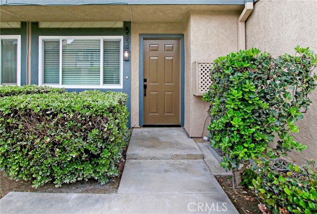 Detail Gallery Image 2 of 12 For 533 W 9th, Upland,  CA 91786 - 2 Beds | 2 Baths