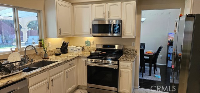 Detail Gallery Image 16 of 39 For 1650 Ravenswood Rd, Beaumont,  CA 92223 - 3 Beds | 2/1 Baths