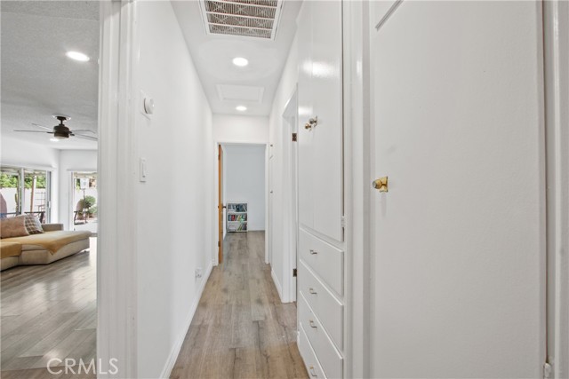 Detail Gallery Image 12 of 16 For 16222 Oregon, Bellflower,  CA 90706 - 2 Beds | 1 Baths