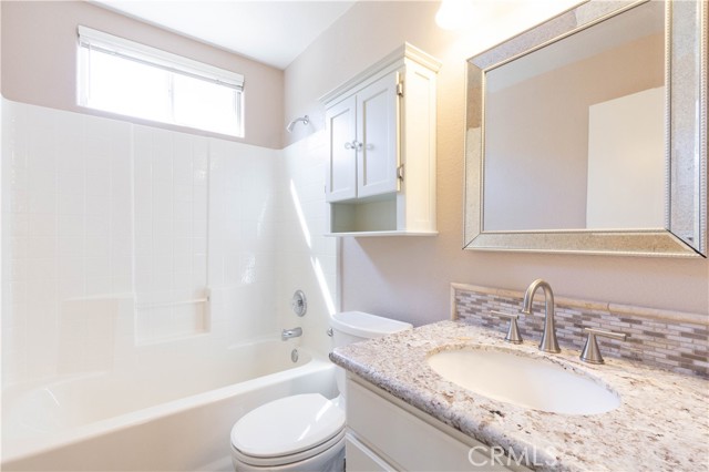 Detail Gallery Image 16 of 22 For 40632 Corte Albara, Murrieta,  CA 92562 - 2 Beds | 2 Baths