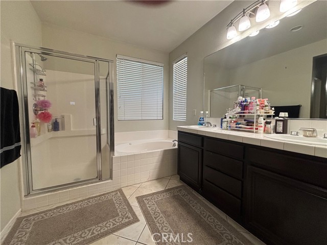 Detail Gallery Image 11 of 18 For 11571 Trailrun Ct, Riverside,  CA 92505 - 3 Beds | 3 Baths