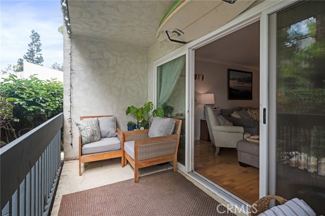 Detail Gallery Image 39 of 45 For 635 S Prospect Ave #101,  Redondo Beach,  CA 90277 - 2 Beds | 2 Baths