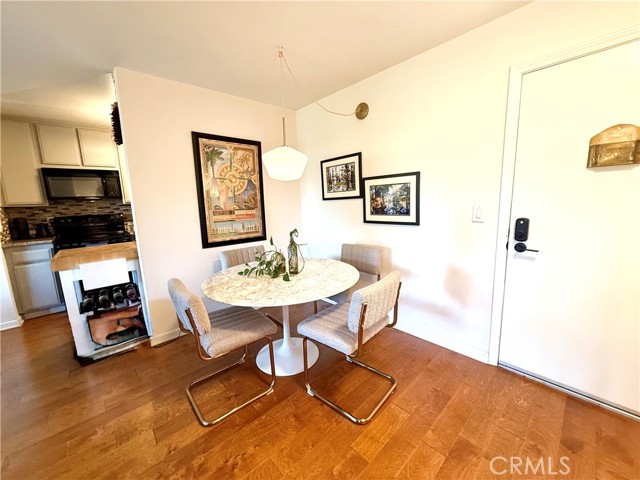 Detail Gallery Image 9 of 31 For 5870 Benner St #204,  Los Angeles,  CA 90042 - 2 Beds | 2 Baths