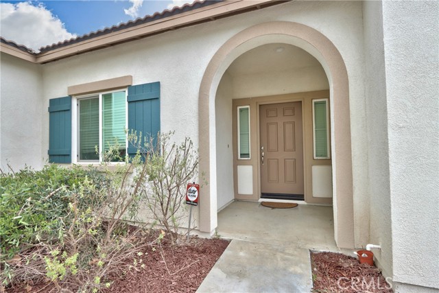 Detail Gallery Image 3 of 16 For 11374 Brewer Dr, Beaumont,  CA 92223 - 4 Beds | 2 Baths