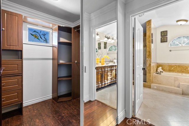 Detail Gallery Image 37 of 70 For 13916 Valleyheart Dr, Sherman Oaks,  CA 91423 - 6 Beds | 4/1 Baths