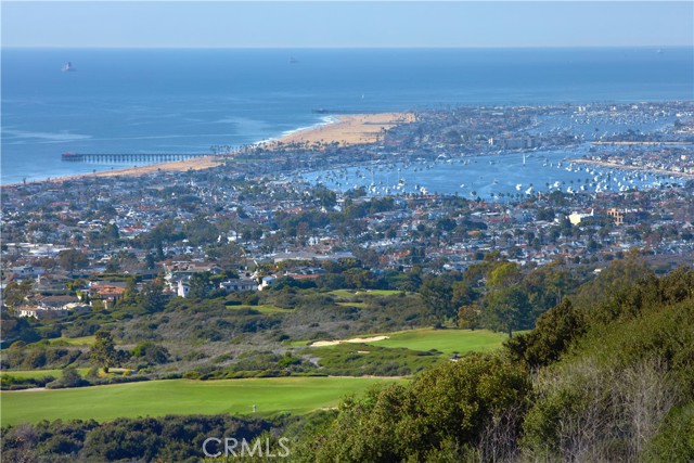 5 Pelican Vista Drive, Newport Coast CA: https://media.crmls.org/medias/a9109c06-f09d-4146-86a2-ad1424d6c409.jpg