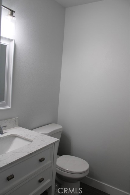 Detail Gallery Image 5 of 14 For 1978 E 5th St, Ontario,  CA 91764 - 2 Beds | 1/1 Baths