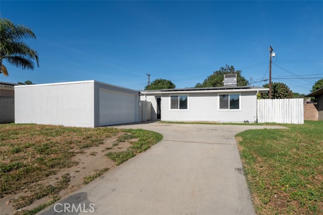 Detail Gallery Image 2 of 31 For 1696 Manor, Pomona,  CA 91766 - 3 Beds | 2 Baths