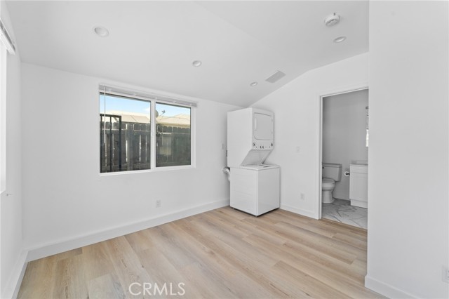 18656 Runnymede Street, Reseda CA: https://media.crmls.org/medias/a912c4aa-a992-4694-85cf-e4bf163a2aaf.jpg