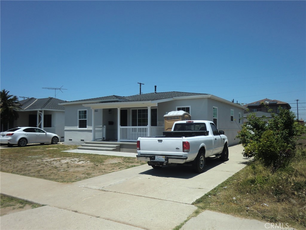 1907 W 154th Place