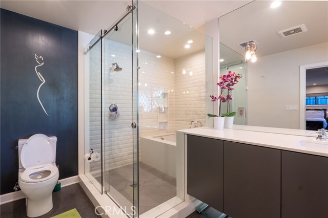 Detail Gallery Image 23 of 36 For 17928 Sunburst St, –,  CA 91325 - 3 Beds | 3 Baths