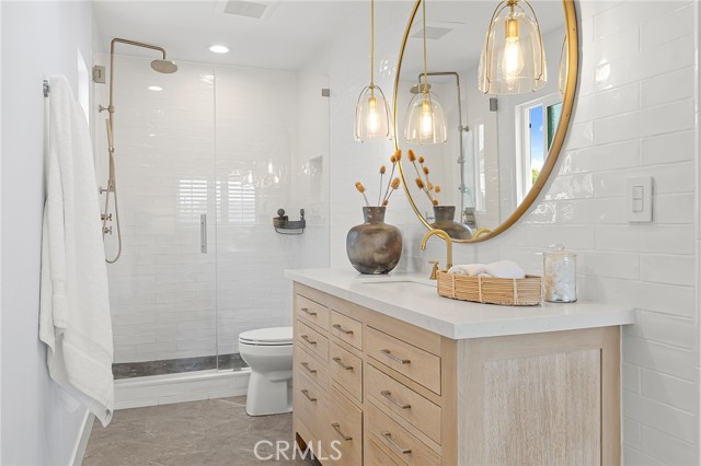 Image 30 of 73 For 4972 Park  