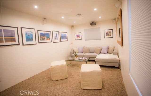 Detail Gallery Image 31 of 52 For 5714 Vantage Ave, Valley Village,  CA 91607 - 4 Beds | 3 Baths