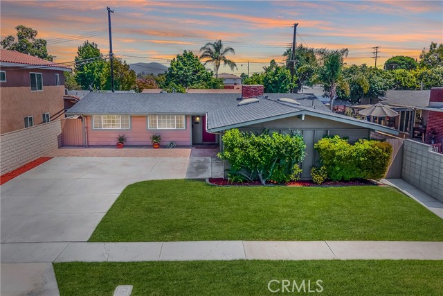 2554 Yale Pl, Costa Mesa, CA 92626